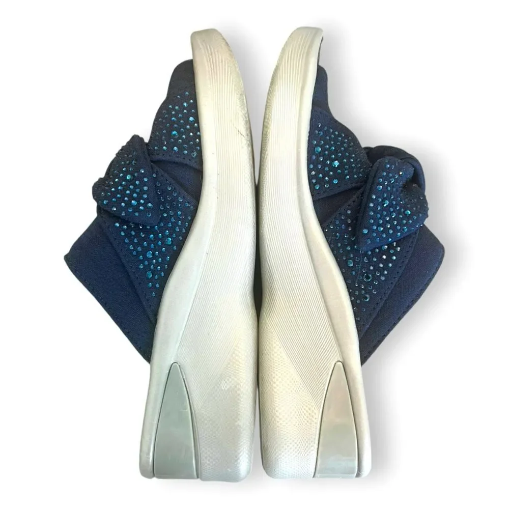 BZEES Womens Smile Bright Slide Sandal Slip-On Bow Rhinestone Navy Blue Size 6M